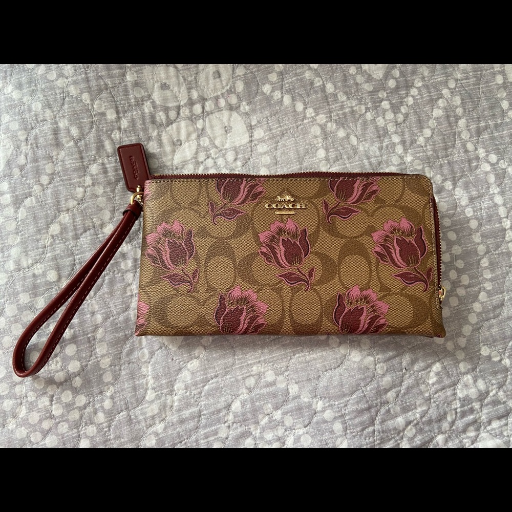 Coach Large Double Zip Wristlet